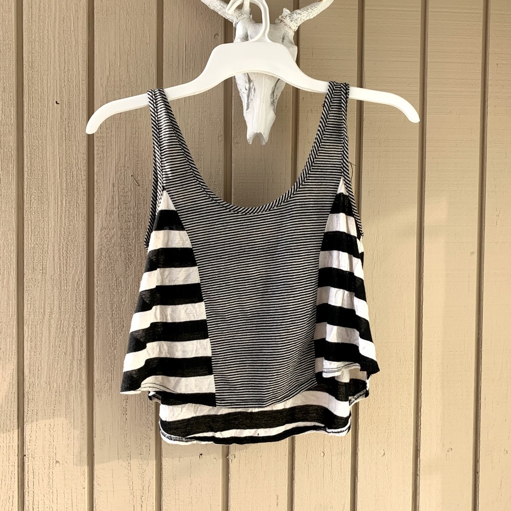 UO cropped tank